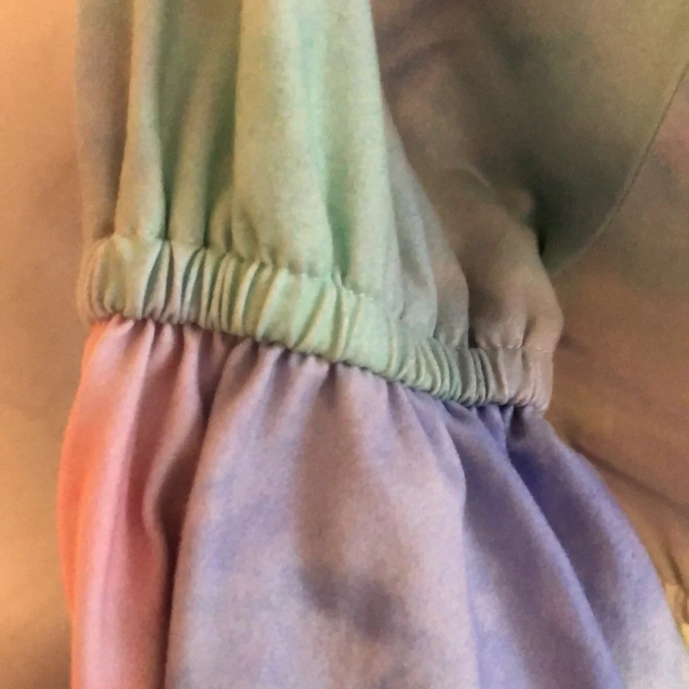 Girls tie dyed pink top w/elastic waist & upper arms w/ long ruffle bell sleeves